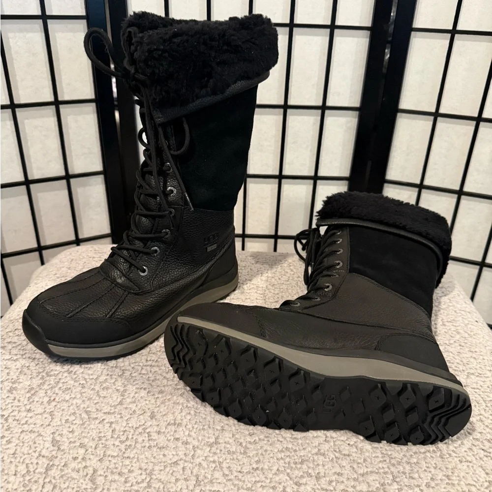 UGG Black Winter Snow Boots Faux Fur Lined Lace-Up Womens Size 8.5 NEW With Box